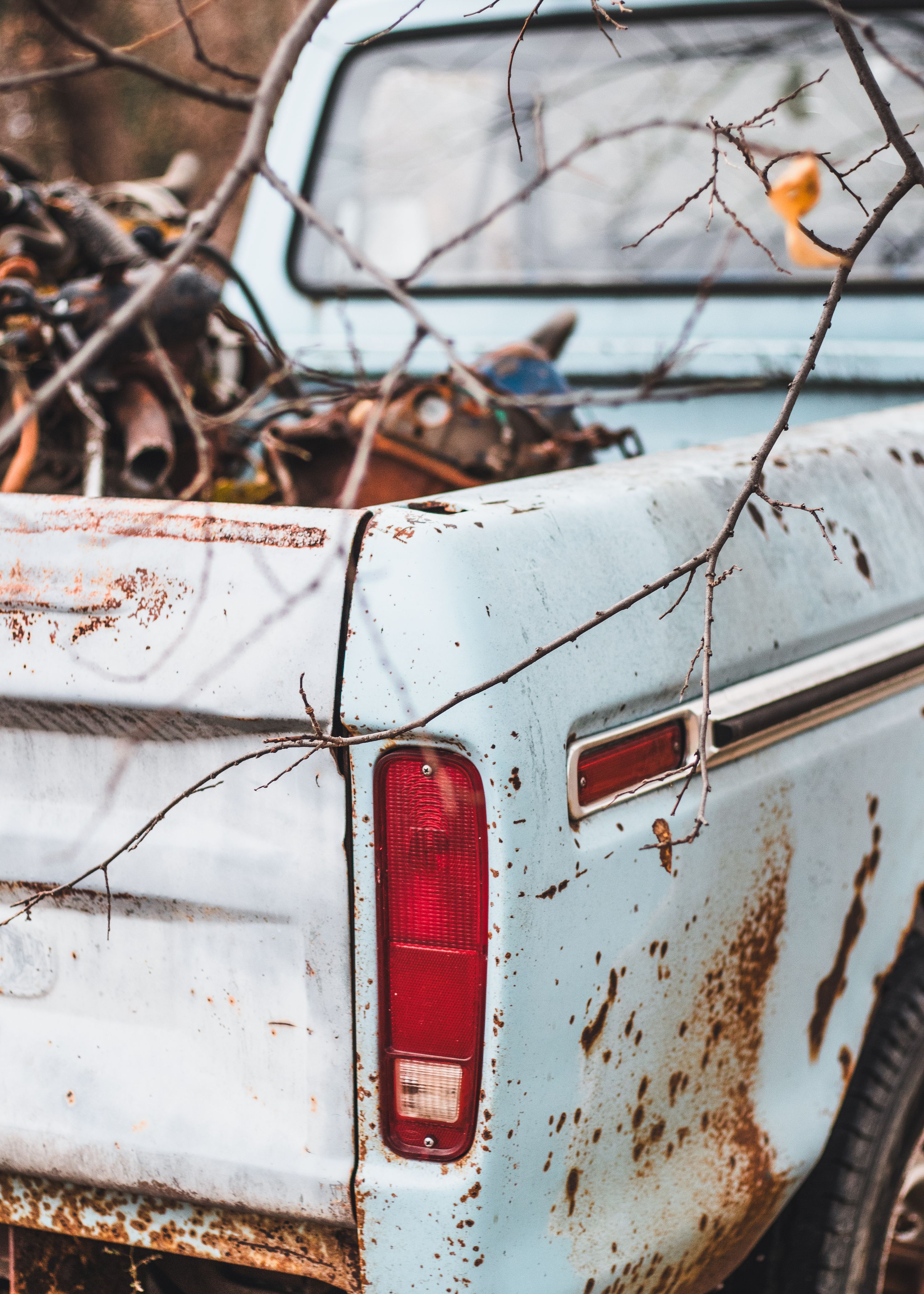 Back of White, Rusty Pick-up Car · Free Stock Photo