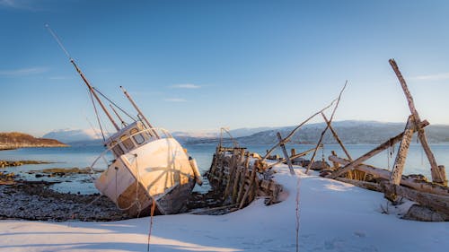 Бесплатное стоковое фото с гора, лодка, норвегия