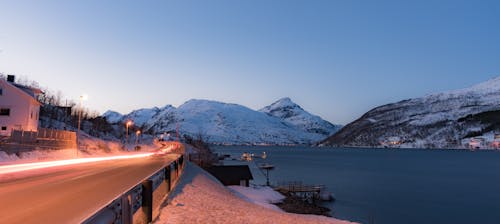 Kostenloses Stock Foto zu berg, blau-stunde, fjord