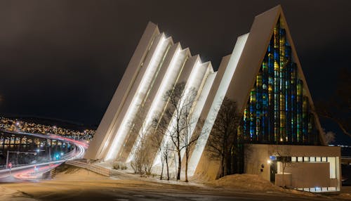 Безкоштовне стокове фото на тему «ishavskatedralen, tromsdalen церква, Арктика»