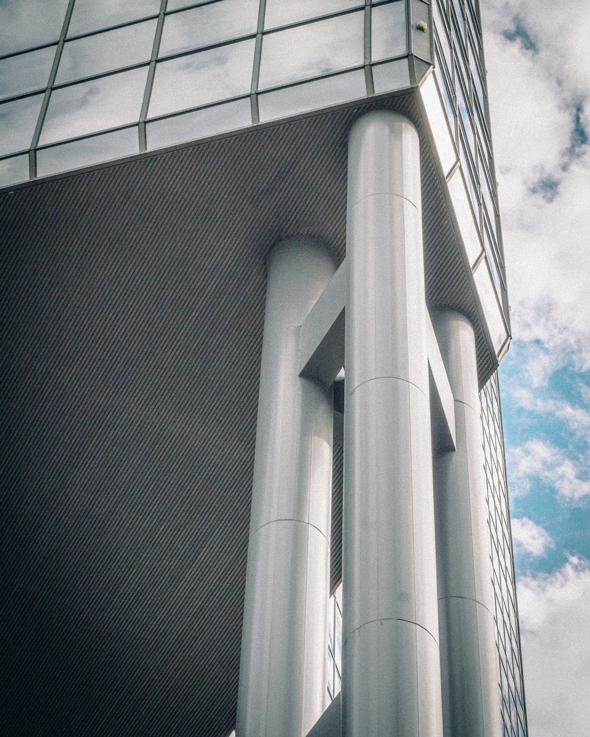 Skyscraper Column Triple Column of a Modern Skyscraper · Free Stock Photo