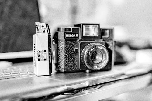 Fotobanka s bezplatnými fotkami na tému 35 mm, čierny a biely, fotoaparát