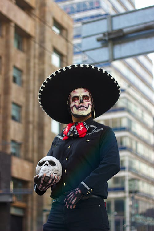 Foto d'estoc gratuïta de calavera, carrer, carrers de la ciutat