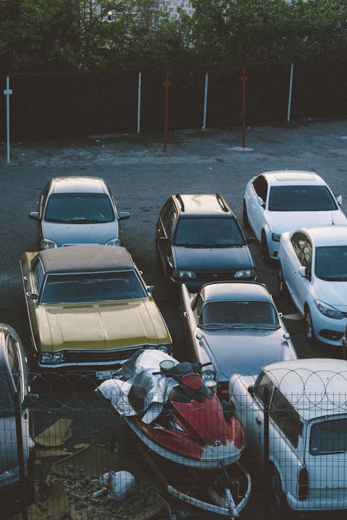 Kostnadsfri bild av bilar, fordon, parkeringsplats