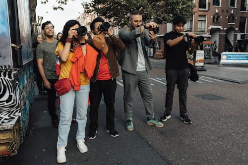 Foto stok gratis grup, jalan-jalan kota, kamera
