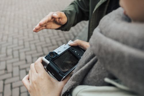 Gratis stockfoto met camera, digitaal, fotograaf