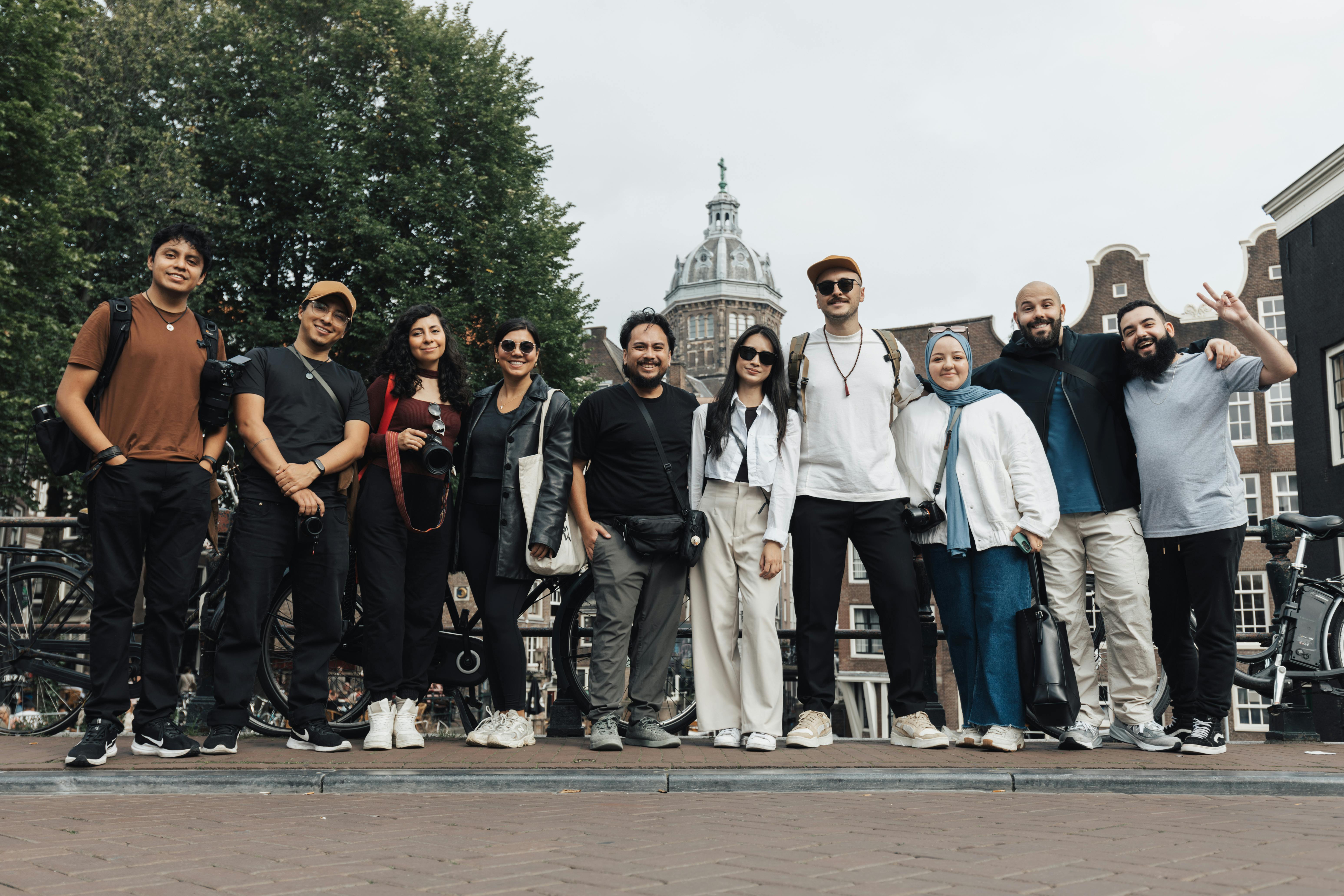 general travel group — Photo by Matheus Bertelli on Pexels