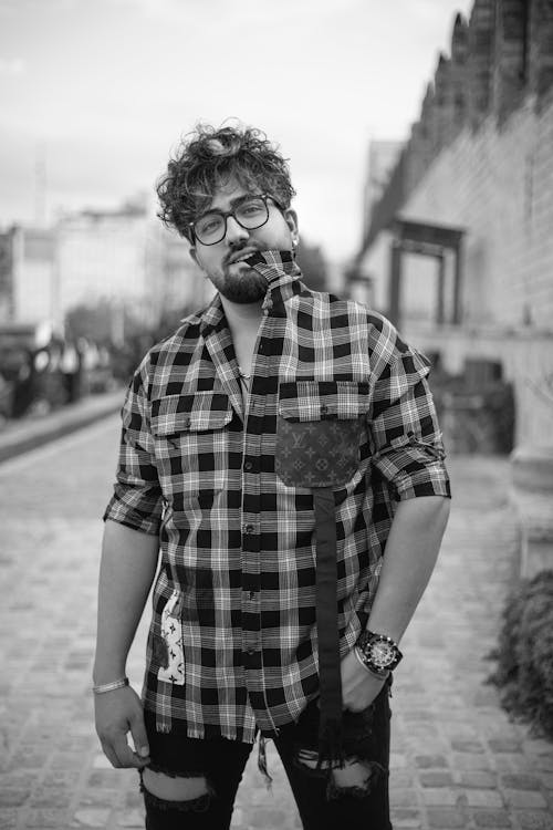 Free Man in Shirt and Eyeglasses in Black and White Stock Photo