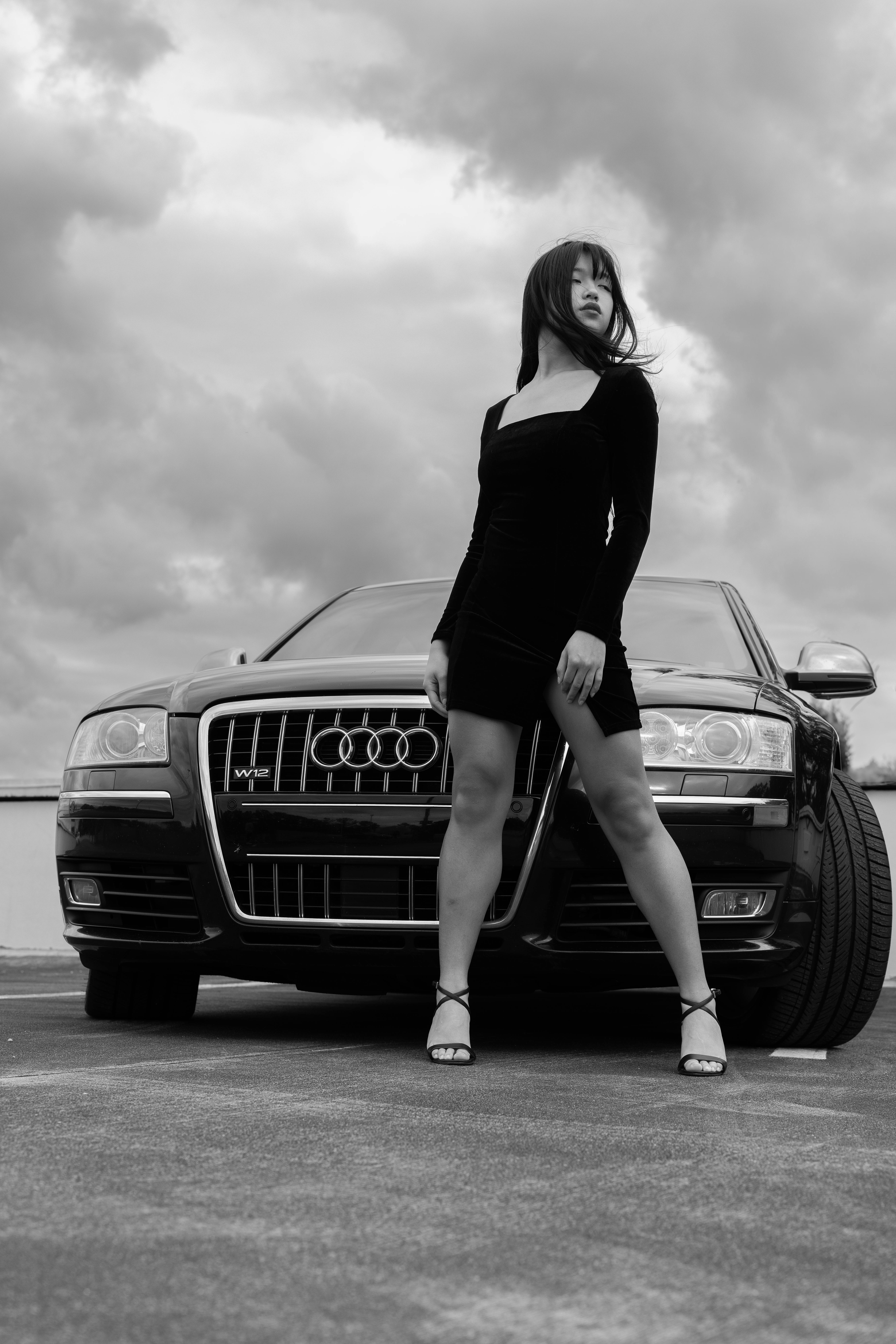 Free Photo | Business woman posing inside a car