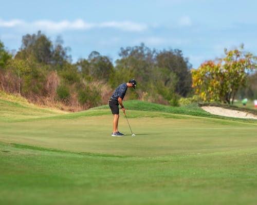 Foto stok gratis ayunan golf, bermain, fokus selektif