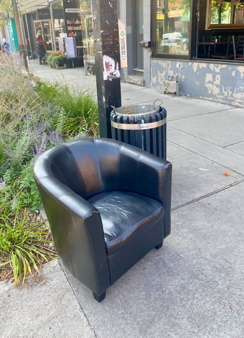 Free Black couch Stock Photo