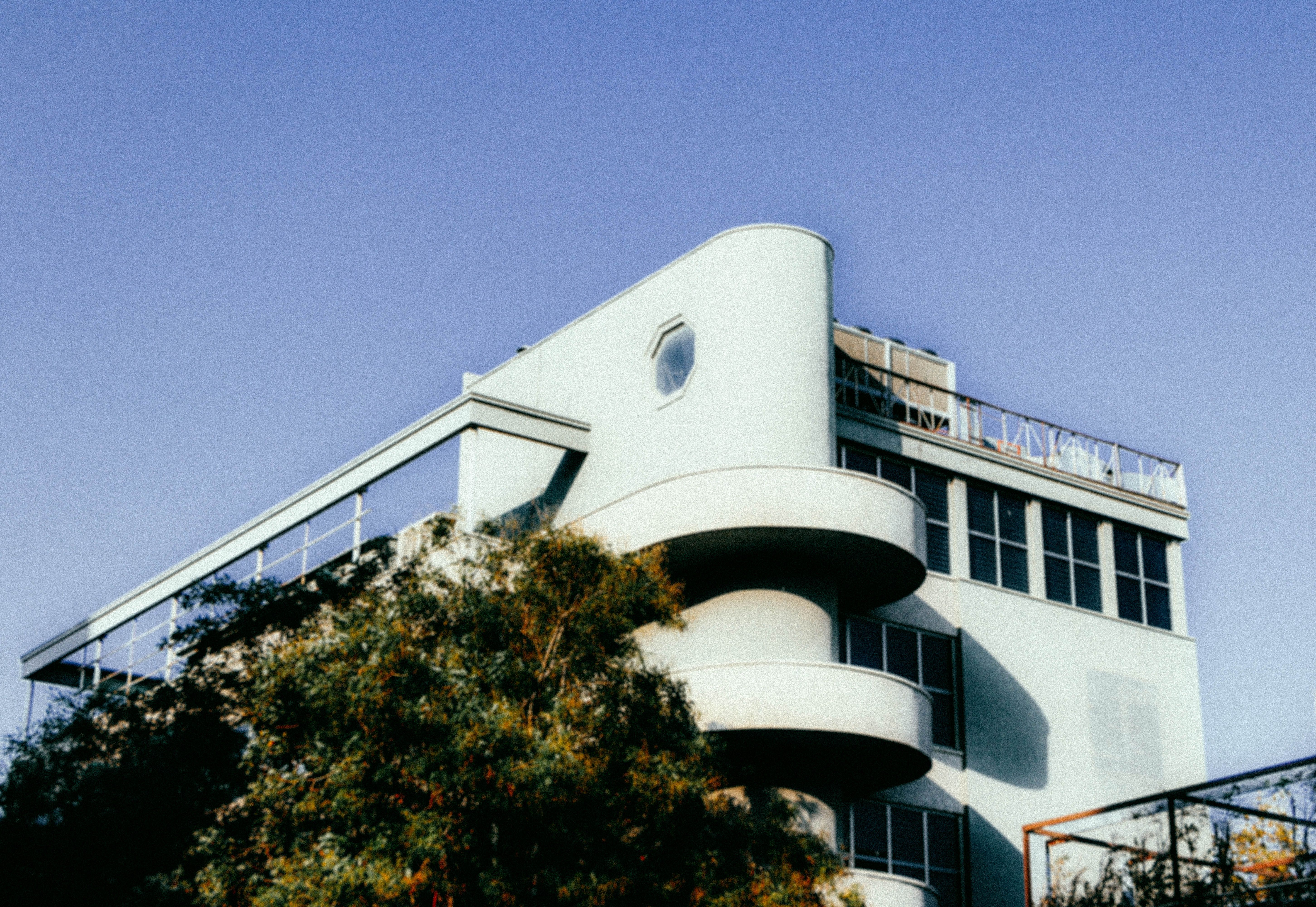 Art Deco Streets of Old Boulogne & Place Marcel-Sembat