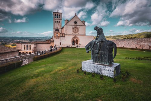 Ilmainen kuvapankkikuva tunnisteilla assisi, kirkko