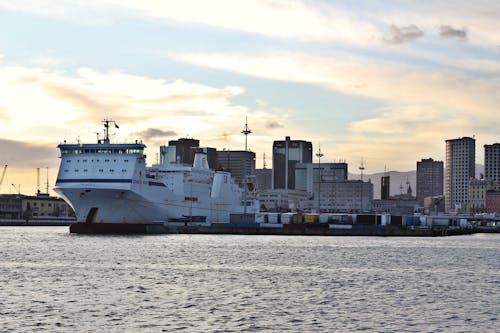 Gratis stockfoto met aanmeerplaats, containerterminal, docking