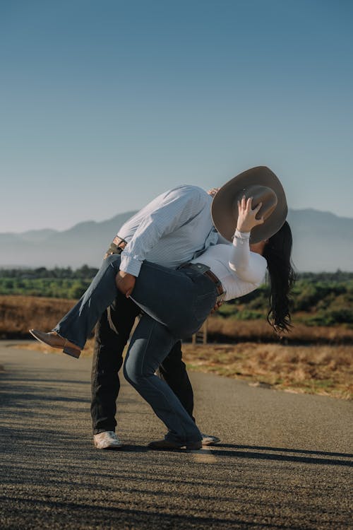 一對, 人, 垂直拍攝 的 免費圖庫相片