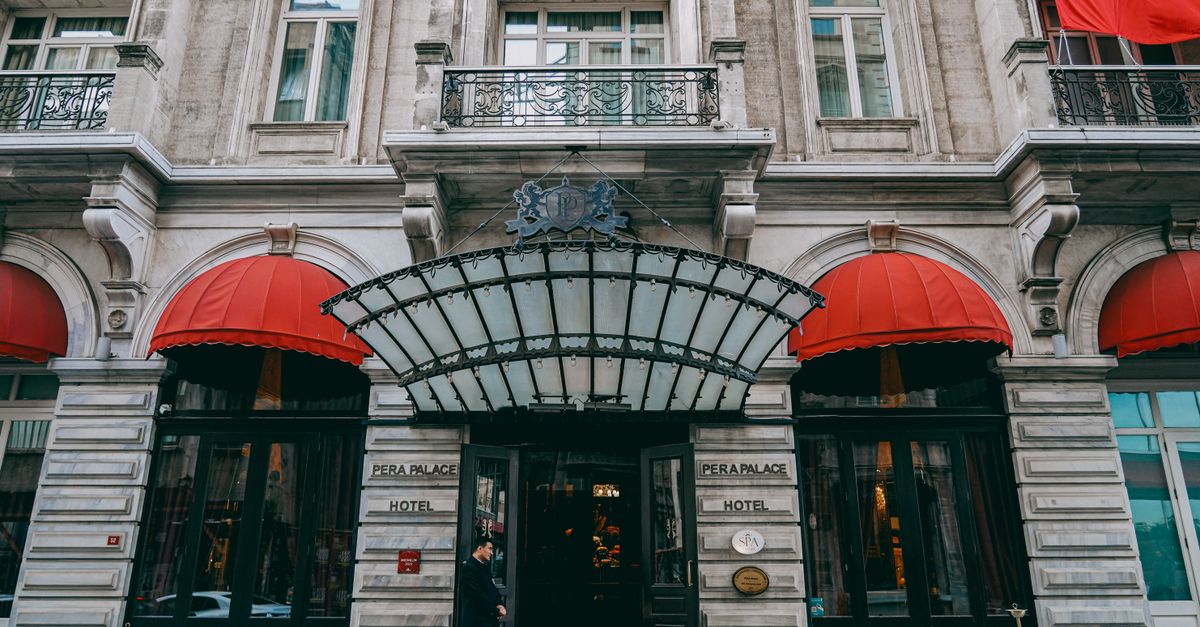 * Best Hotels in Ho