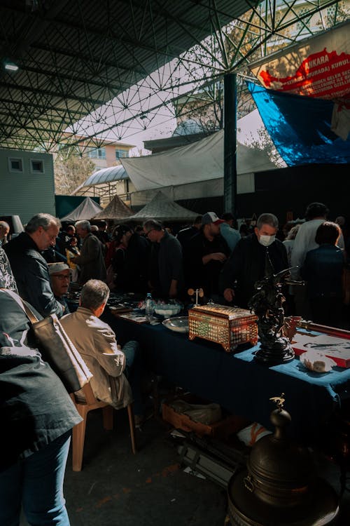 Darmowe zdjęcie z galerii z chodzenie, dostawcy, klienci