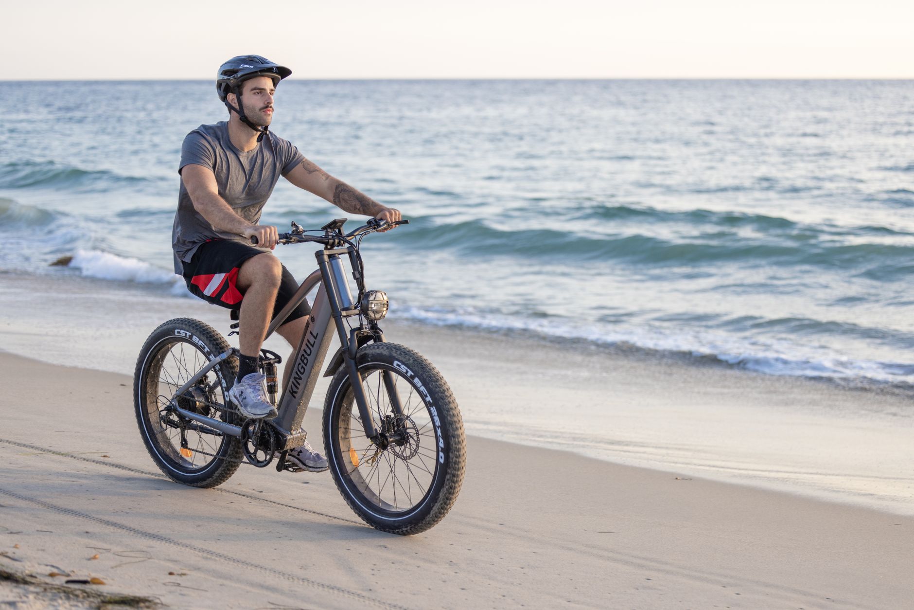 DJI Spinoff Amflow Drops an E-Bike That Wants to Be Your Family Truckster