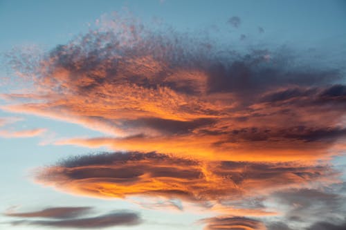Fotobanka s bezplatnými fotkami na tému dramatická obloha, jasný, krása
