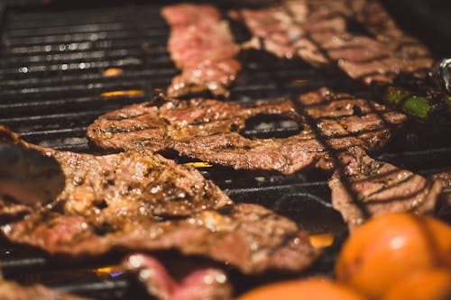 Barbekü, Biftek, dilimlenmiş içeren Ücretsiz stok fotoğraf