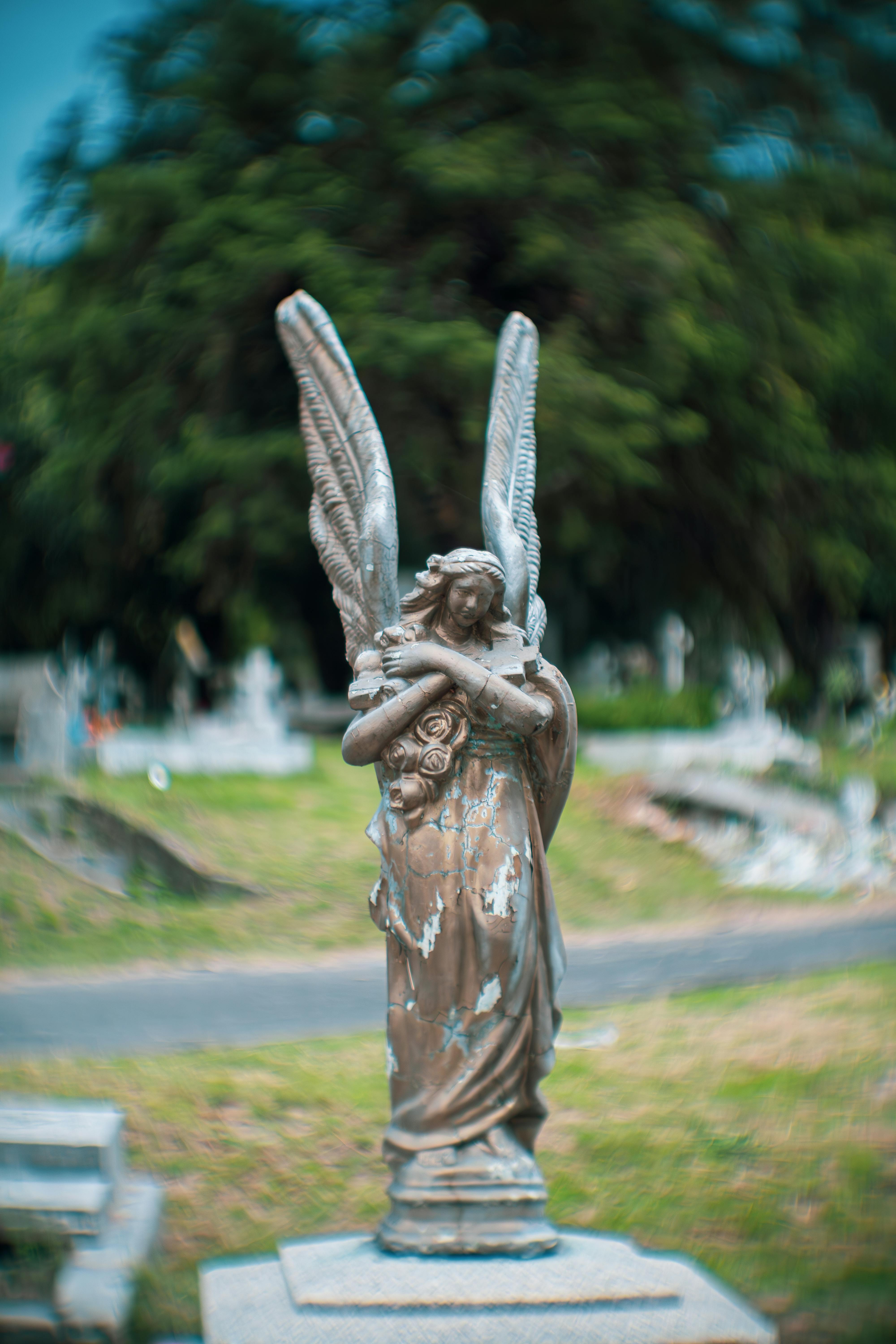 1. Meet Angela Peery: A Key‌ Player at Delta Airlines