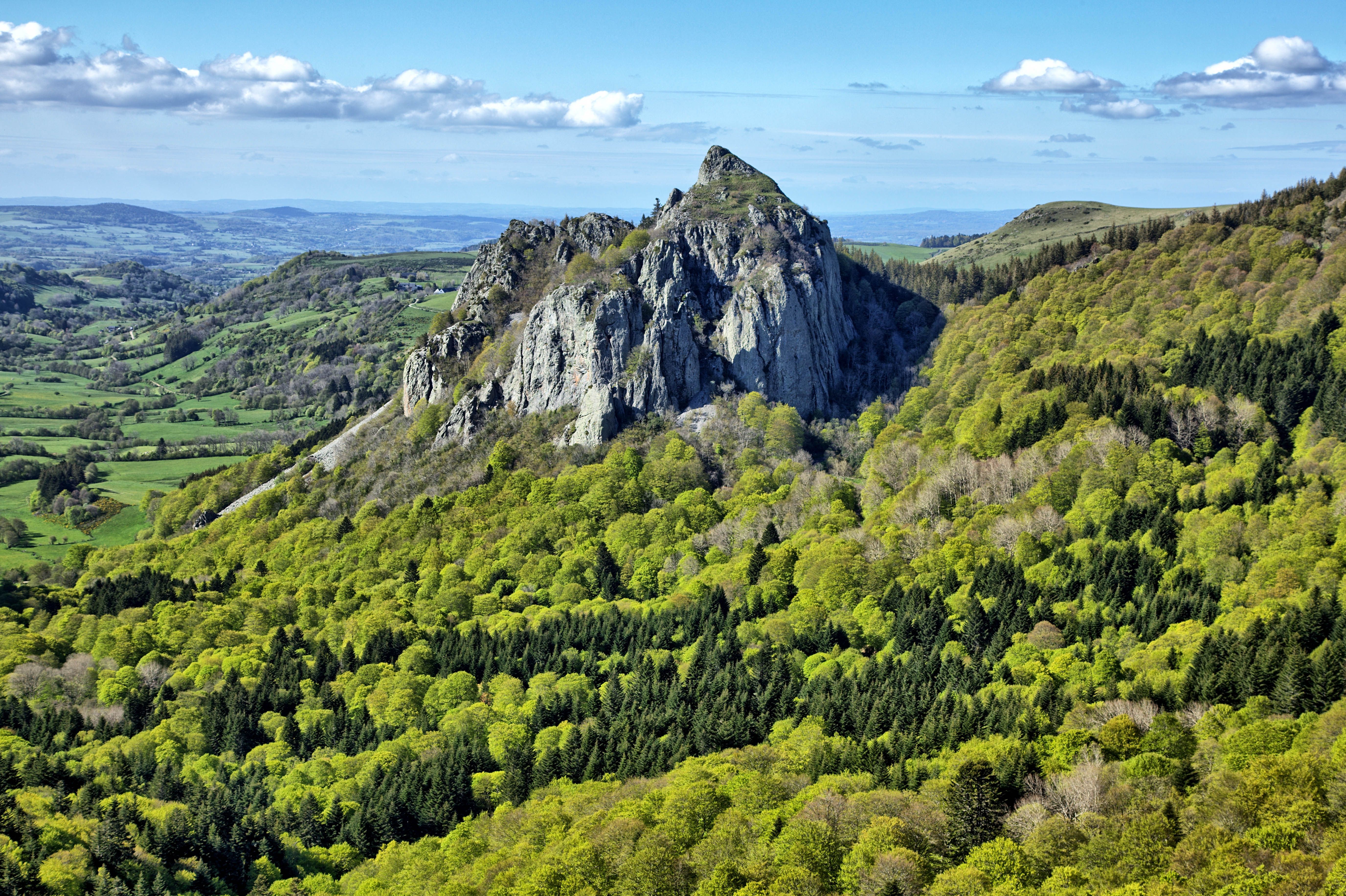 Scenic View of Roche Sanadoire in Auvergne Volcanoes Natural Regional ...