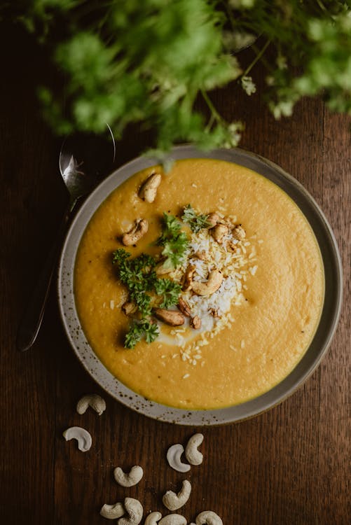 Cream Soup with Cashews