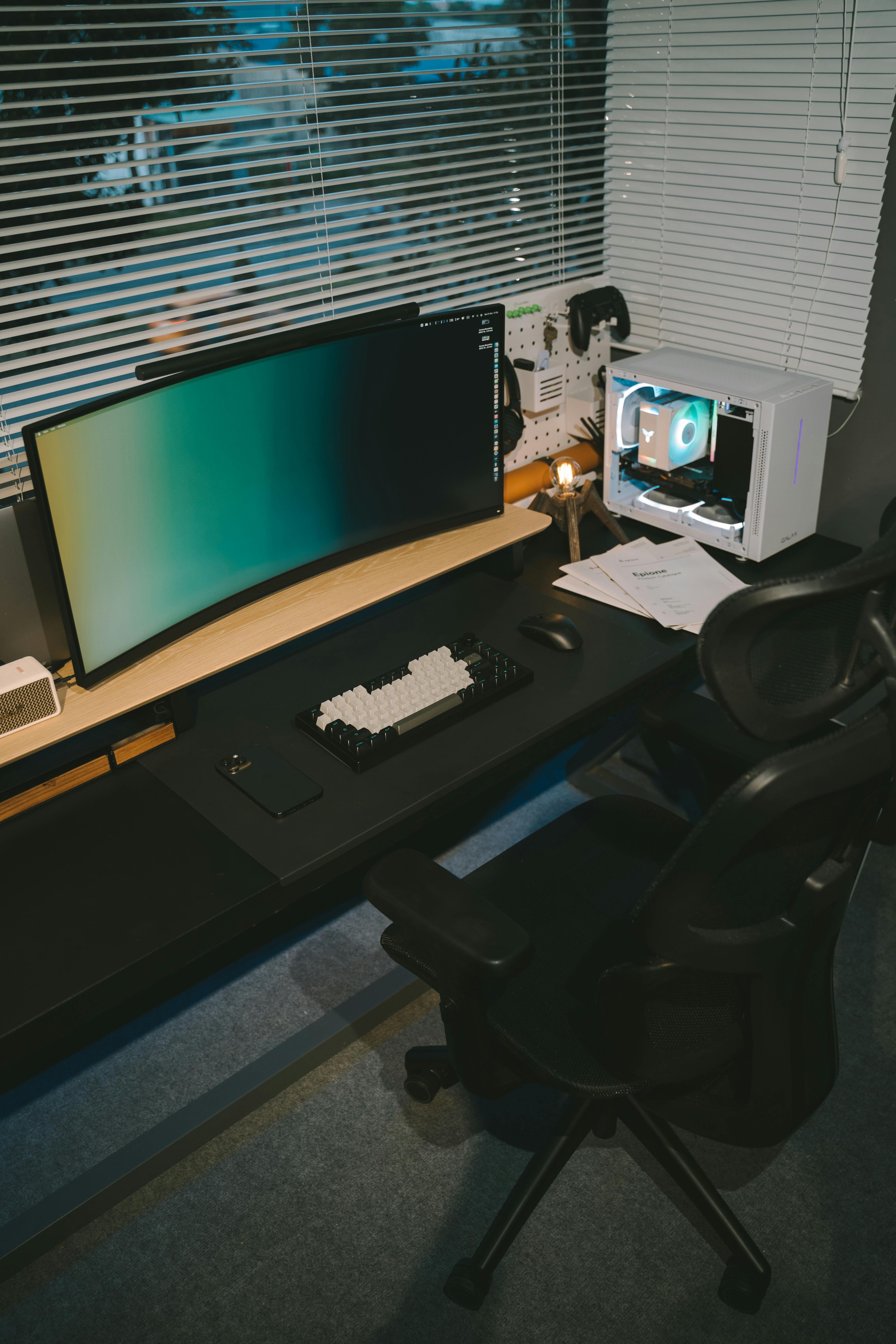 Your Complete Guide To Buying Home Office Equipment