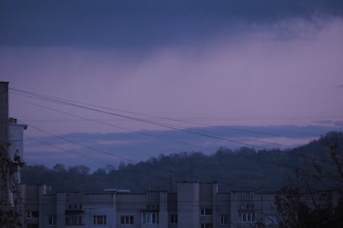 Безкоштовне стокове фото на тему «вікна, небо, сутінки»