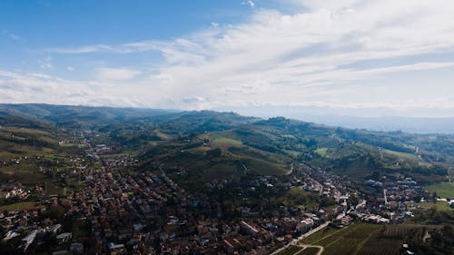 arazi, binalar, drone çekimi içeren Ücretsiz stok fotoğraf