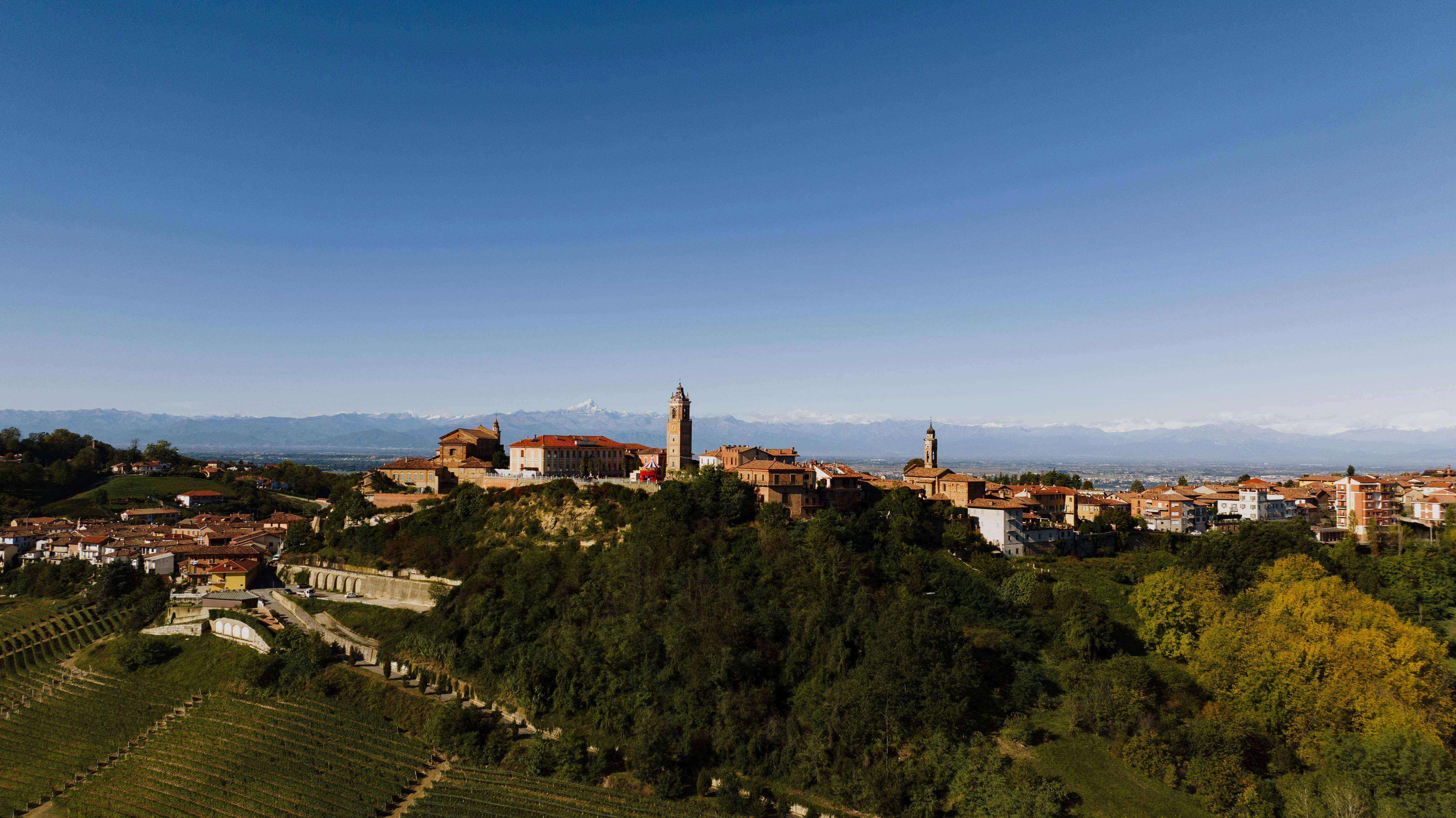 Guida a Langhe: Le Colline del Barolo e dei Sogni