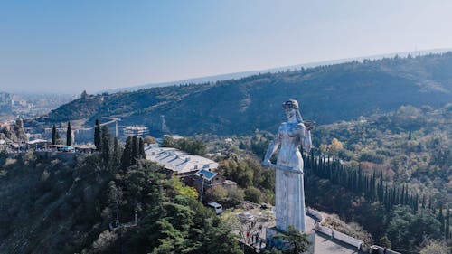 Foto profissional grátis de aerofotografia, estátua, georgia