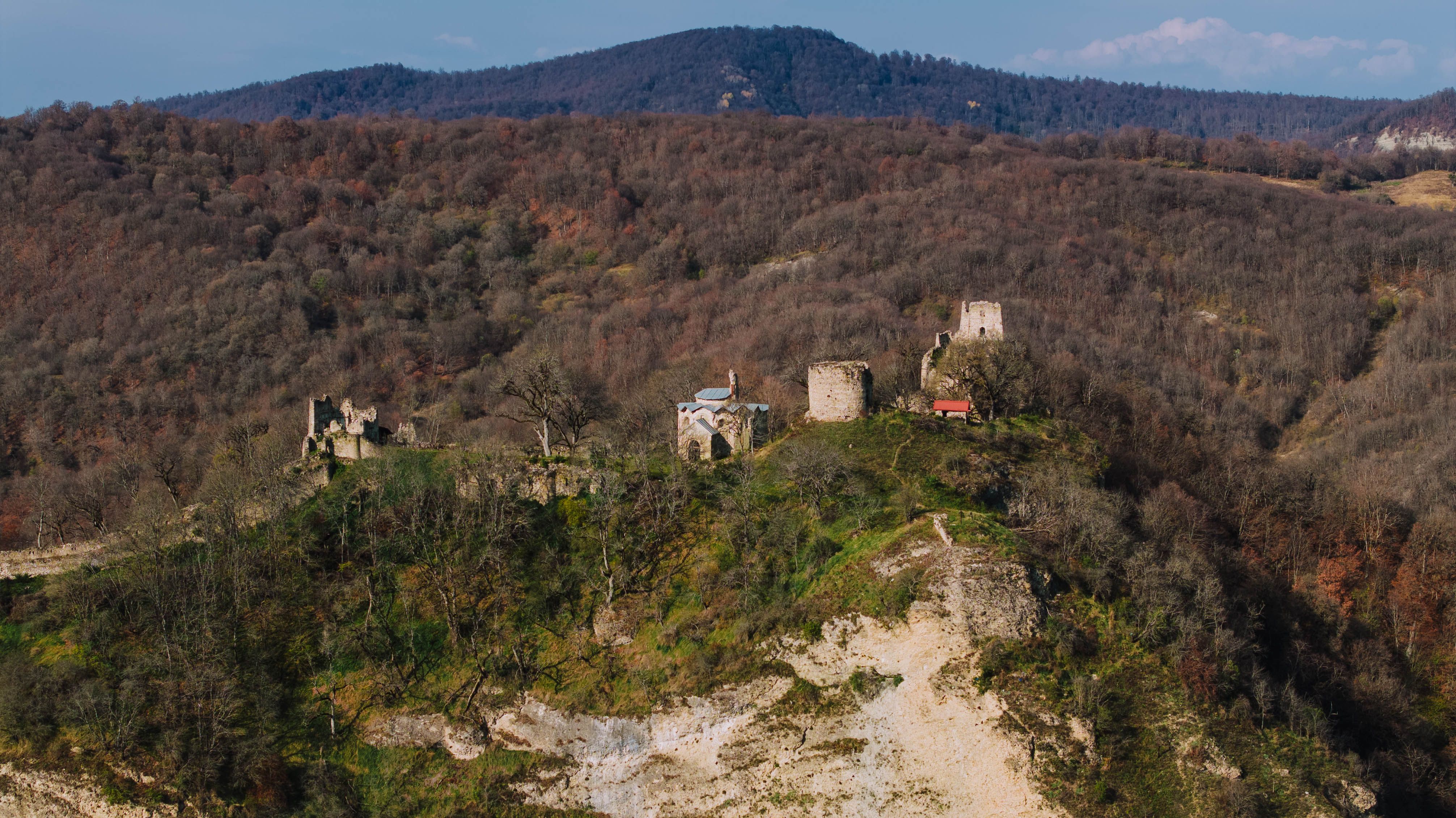 Mossy Ruins Photos, Download The BEST Free Mossy Ruins Stock Photos