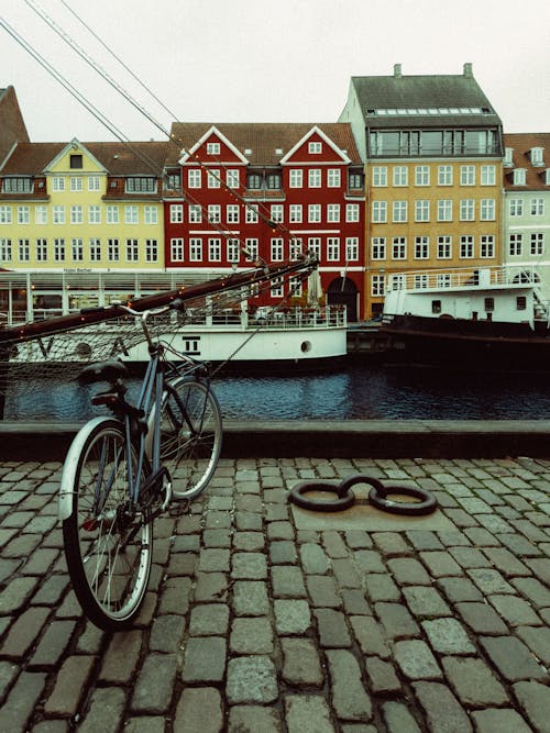 amsterdam, apartmanların, bisiklet içeren Ücretsiz stok fotoğraf