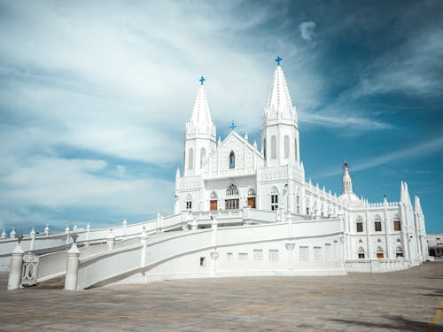 Foto profissional grátis de arquitetura gótica, capela, cristandade