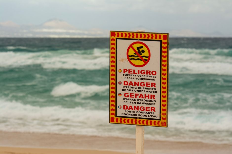 Warning sign representing the risks of prompt injection attacks on LLMs