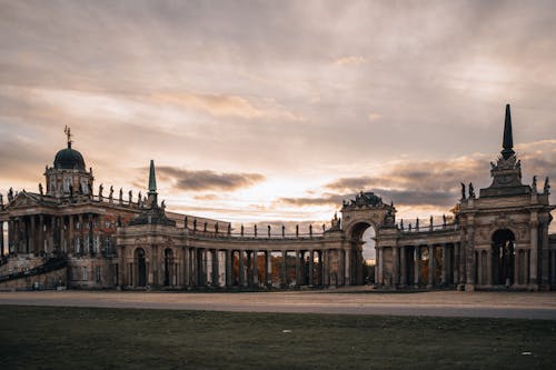 Безкоштовне стокове фото на тему «архітектура бароко, вхідні ворота, Захід сонця»