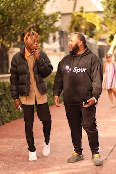 Casual street fashion scene with people enjoying Miami Beach lifestyle.