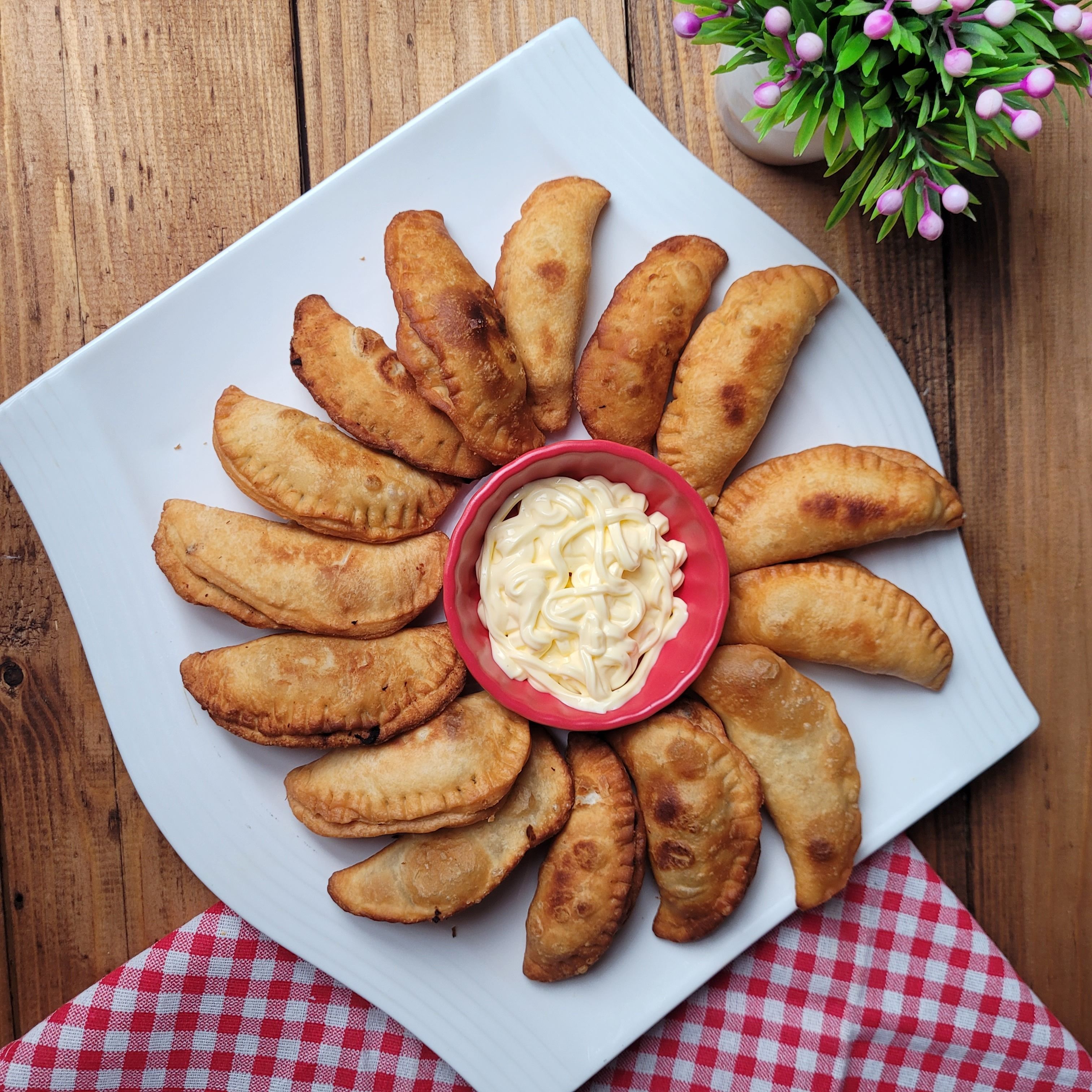 Fried Nectarine Hand Pies — Photo by Laurin Diaz on Pexels