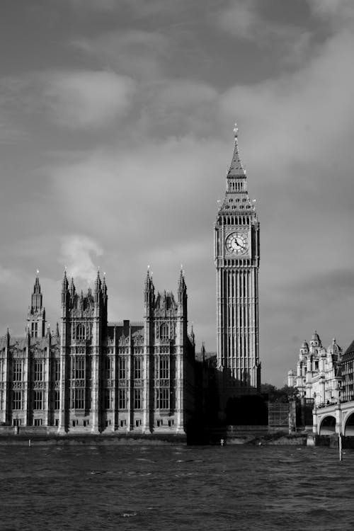 Fotobanka s bezplatnými fotkami na tému Big Ben, čierny a biely, gotická architektúra