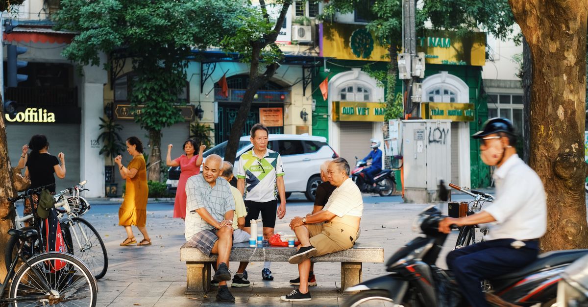 Vietnam — Hidden Riverside Towns Beyond the Tourist Trail — What Daily Life Really Looks Like