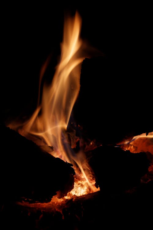 垂直拍摄, 晚上, 火 的 免费素材图片