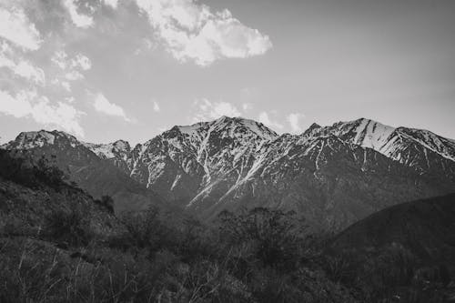 dağ silsilesi, dağlar, kar içeren Ücretsiz stok fotoğraf