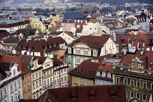aan lichtbak toevoegen, çatılar, Çek Cumhuriyeti içeren Ücretsiz stok fotoğraf