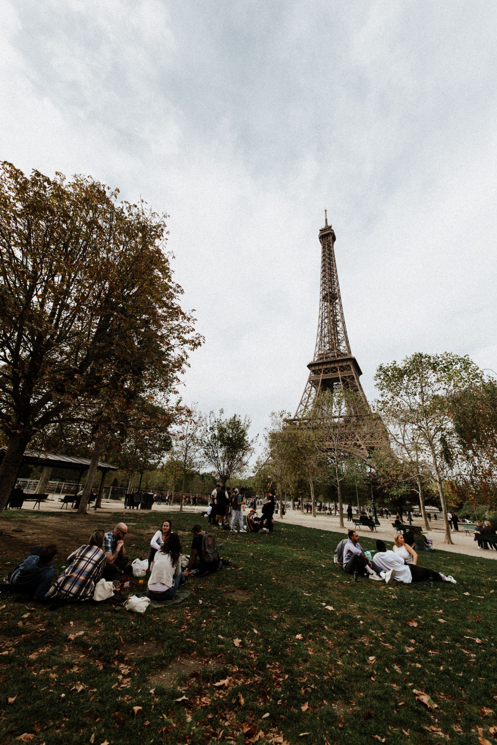 Pique-nique au Champ-de-Mars