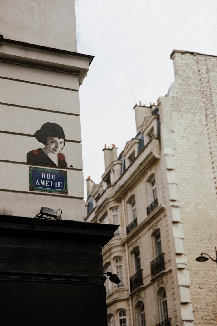 Mural On Townhouse In Paris, France