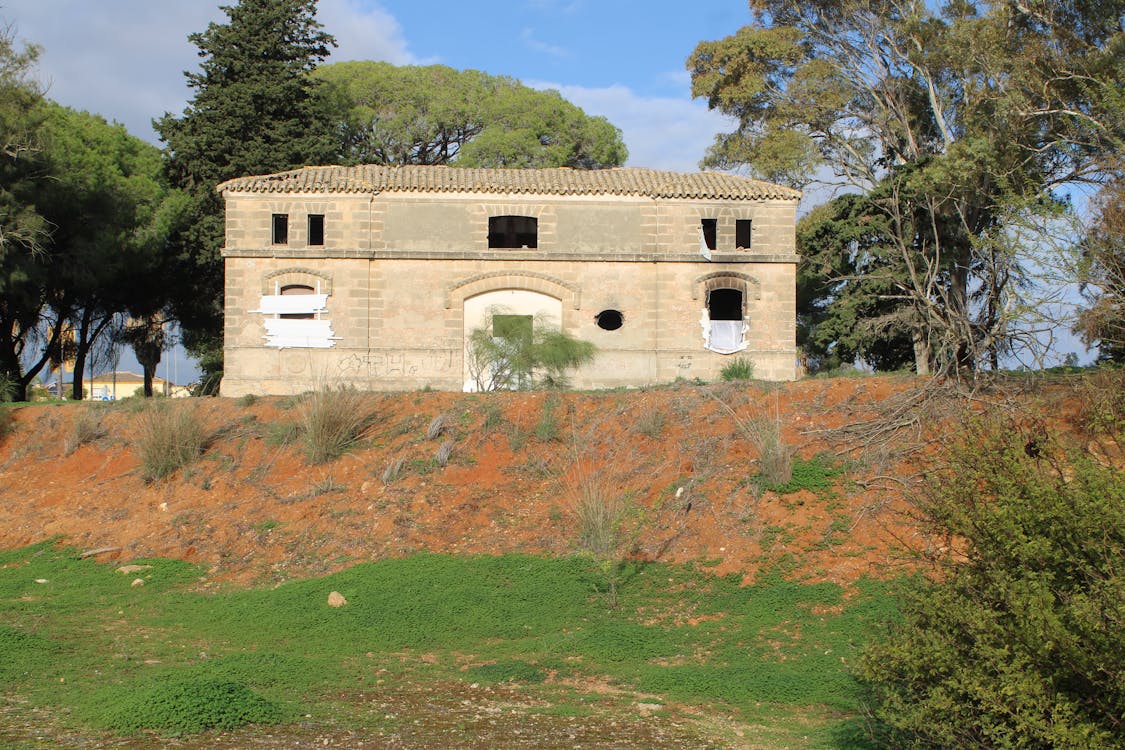 exploración de la casa abandonada de la viuda de terry