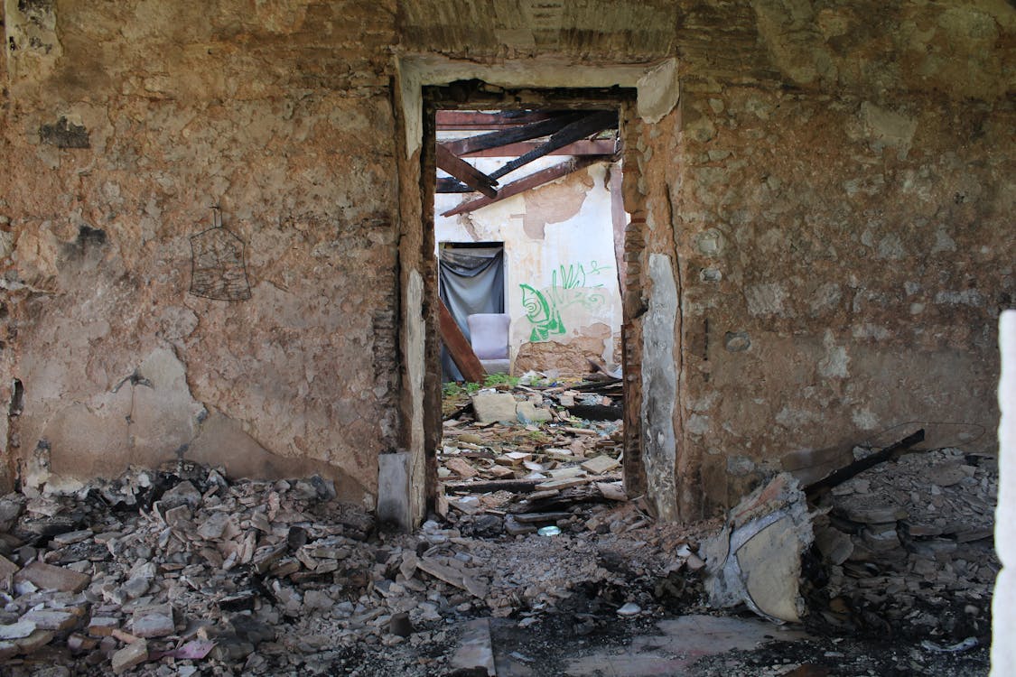 exploración de la casa abandonada de la viuda de terry