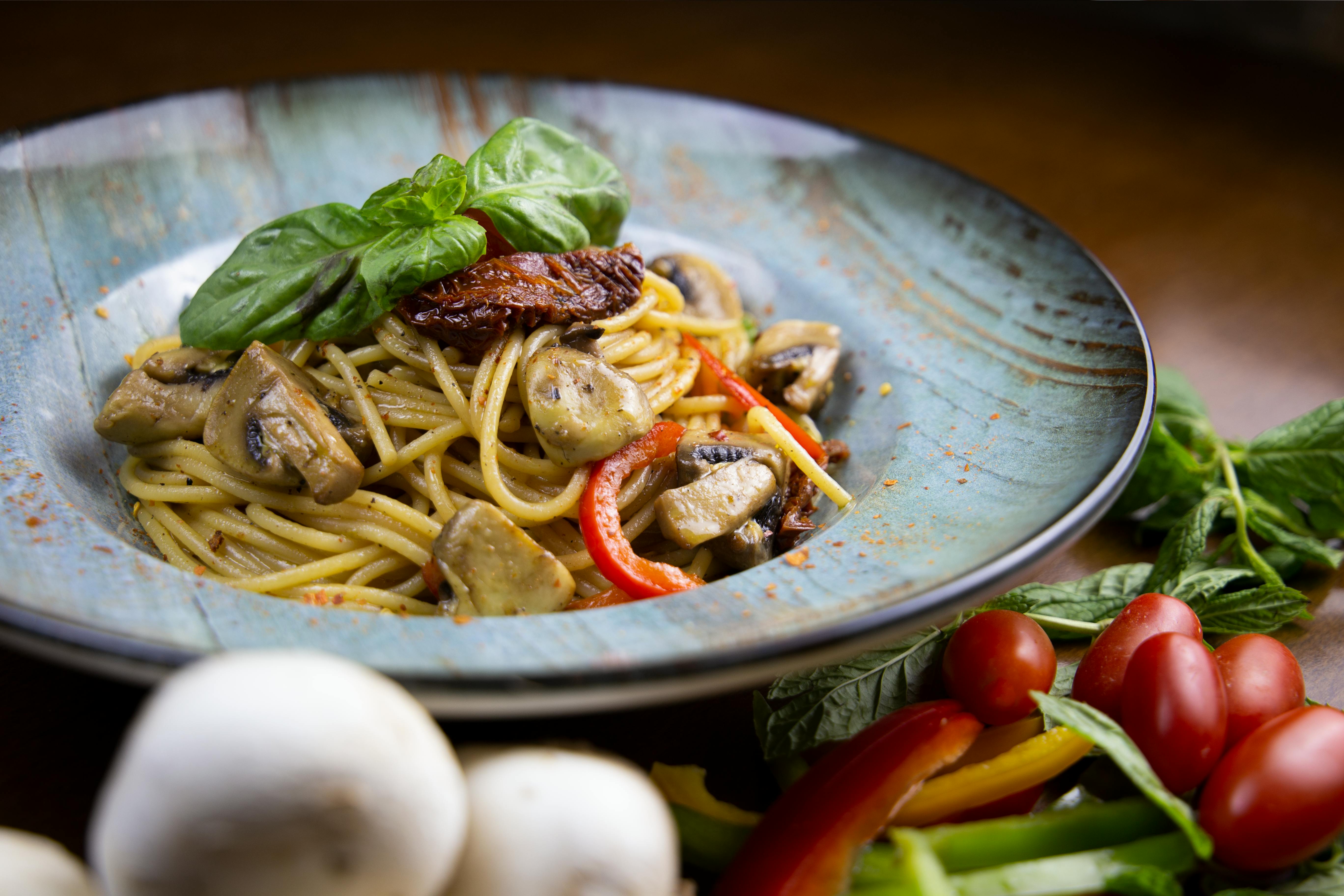 Cooked Shrimp With Noodles · Free Stock Photo