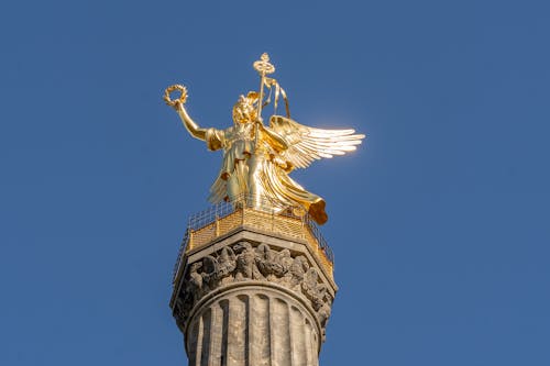 Kostenloses Stock Foto zu aufnahme von unten, berlin, berliner siegessäule